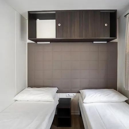 Next 231 Ferienhaus *